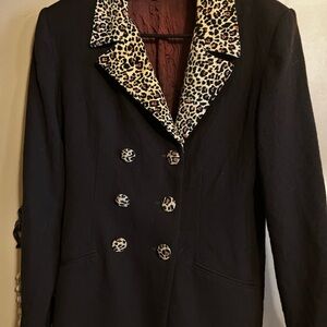Black Blazer with Leopard Print Collar